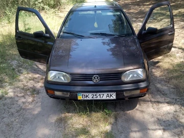 Авто Volkswagen Golf 1992 № 8891900