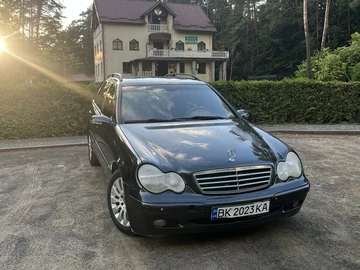 Авто Mercedes Mb 2003 № 8891997