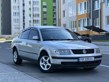 Авто Volkswagen Passat Sedan 2000 № 8892086