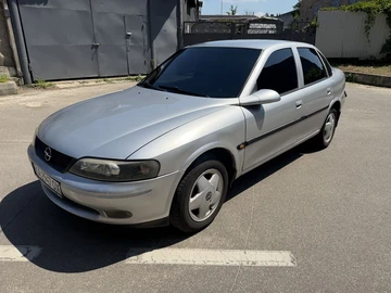 Авто Opel Vectra 1998 № 8892099