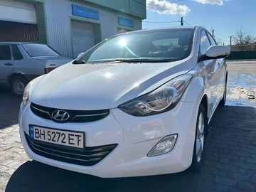 Авто Hyundai Elantra 2013 № 8892120