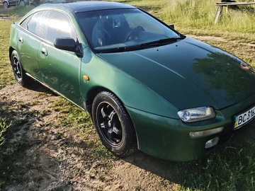 Авто Mazda 3 1995 № 8892507