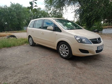 Авто Opel Zafira 2012 № 8892712