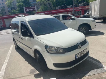 Авто Volkswagen Caddy 2011 № 8892796