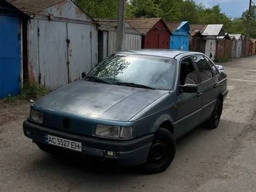 Авто Volkswagen Passat Sedan 1989 № 8893050