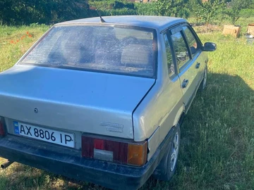 Авто ВАЗ 21099 2001 № 8893267