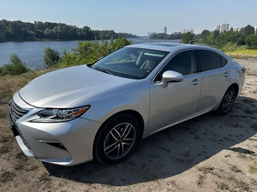 Авто Lexus Es Серія 2015 № 8893356