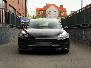 Авто Tesla Model 3 2021 № 8893375