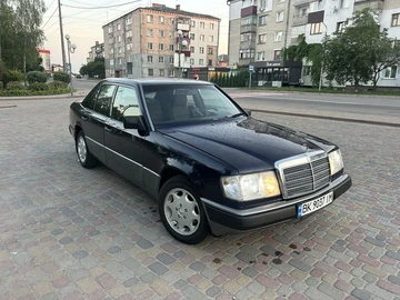 Авто Mercedes W124 1990 № 8893564
