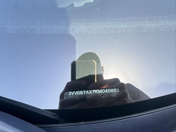 Авто Volkswagen Tiguan 2018 № 8893683