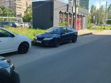 Авто Renault Laguna 2001 № 8893835