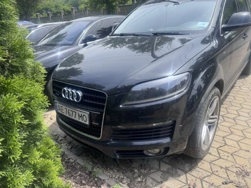 Авто Audi Q7 2007 № 8893894