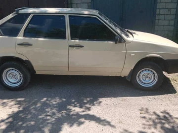 Авто ВАЗ 2109 1989 № 8894093