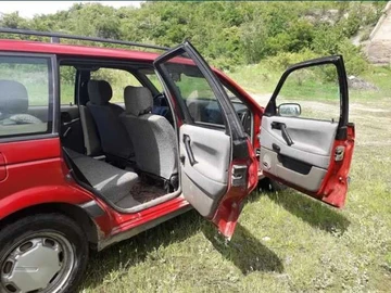 Авто Volkswagen Passat Variant 1993 № 8894120
