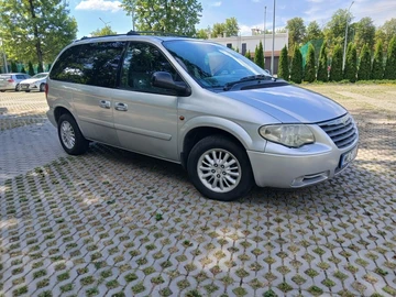 Авто Chrysler Grand Voyager 2005 № 8894208