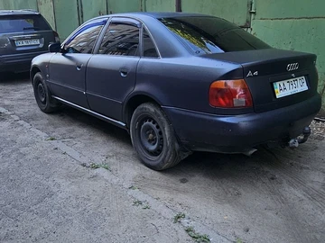 Авто Audi A4 1995 № 8894434