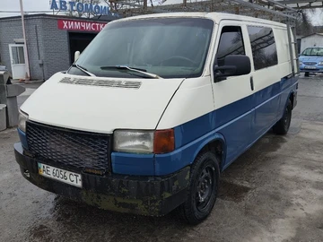 Авто Volkswagen Transporter 1992 № 8894478