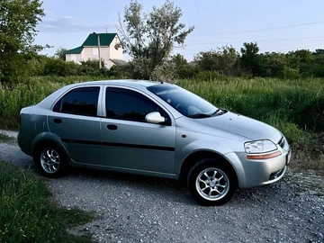 Авто Chevrolet Aveo 2004 № 8894880
