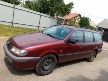 Авто Volkswagen Passat Variant 1995 № 8894886