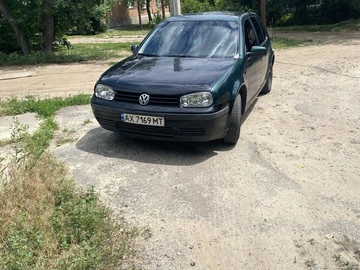 Авто Volkswagen Golf 1999 № 8894987