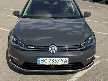 Авто Volkswagen Golf 2010 № 8895108