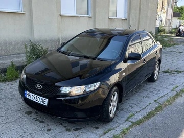 Авто KIA Cerato Forte  2009 № 8895205