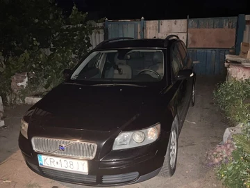 Авто Volvo V50 2005 № 8895302