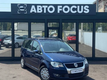 Авто Volkswagen Touran 2009 № 8895330