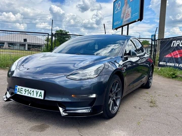 Авто Tesla Model 3 2018 № 8895395