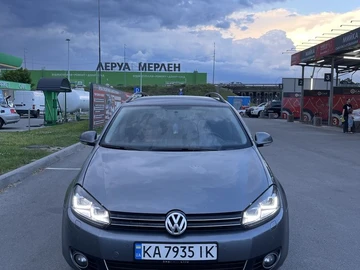 Авто Volkswagen Golf 2010 № 8895403