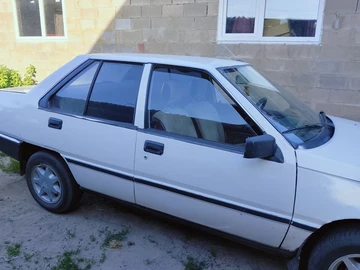 Авто Mitsubishi Lancer 1986 № 8895428