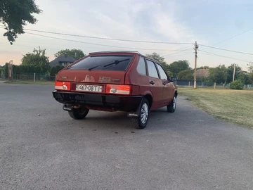 Авто ВАЗ 2109 1992 № 8895553