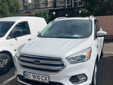 Авто Ford Escape 2018 № 8895554