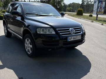 Авто Volkswagen Touareg 2004 № 8895647