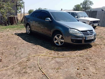 Авто Volkswagen Jetta 2005 № 8896067