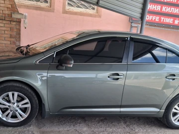 Авто Toyota Avensis 2009 № 8896179