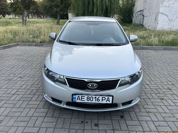 Авто KIA Cerato Forte  2012 № 8896200
