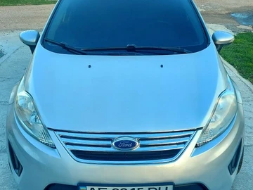 Авто Ford Fiesta 2013 № 8896204