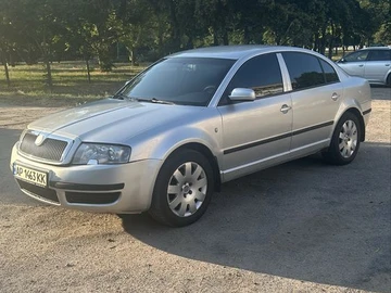 Авто Skoda Superb 2002 № 8896214