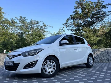 Авто Hyundai I20 2013 № 8896458