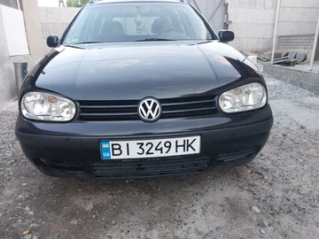 Авто Volkswagen Golf 2000 № 8896461