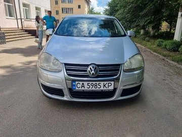 Авто Volkswagen Jetta 2005 № 8896533