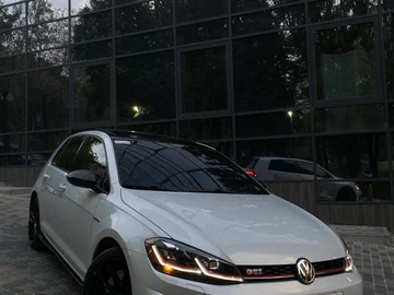 Авто Volkswagen Golf 2020 № 8896634