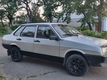 Авто ВАЗ 21099 2002 № 8896651