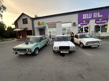 Авто ВАЗ 2107 2002 № 8896660