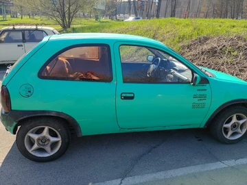 Авто Opel Corsa 1995 № 8897296