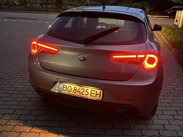 Авто Alfa Romeo Giulietta 2011 № 8897307