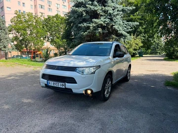 Авто Mitsubishi Outlander 2013 № 8897318