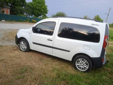 Авто Renault Kangoo Passenger 2008 № 8897430
