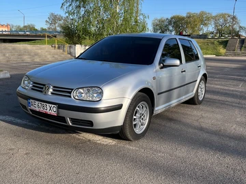 Авто Volkswagen Golf 2000 № 8897690